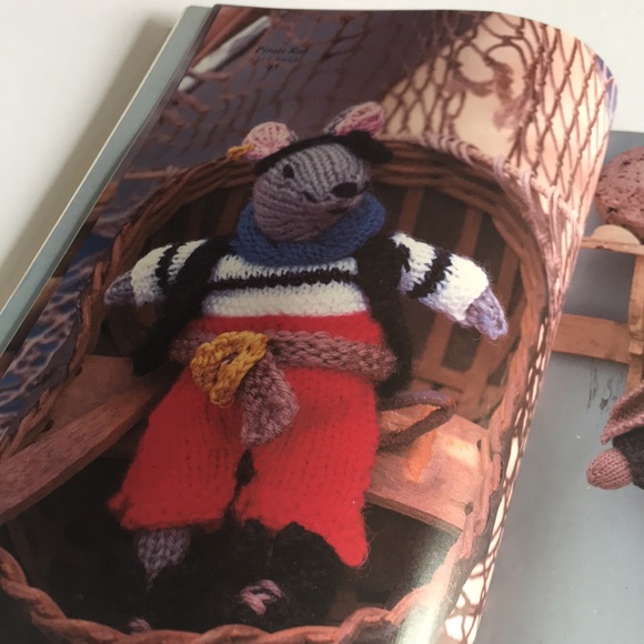 Debbie Bliss Toy Knits Book Knitting Gift Ideas - Picture 7 of 8